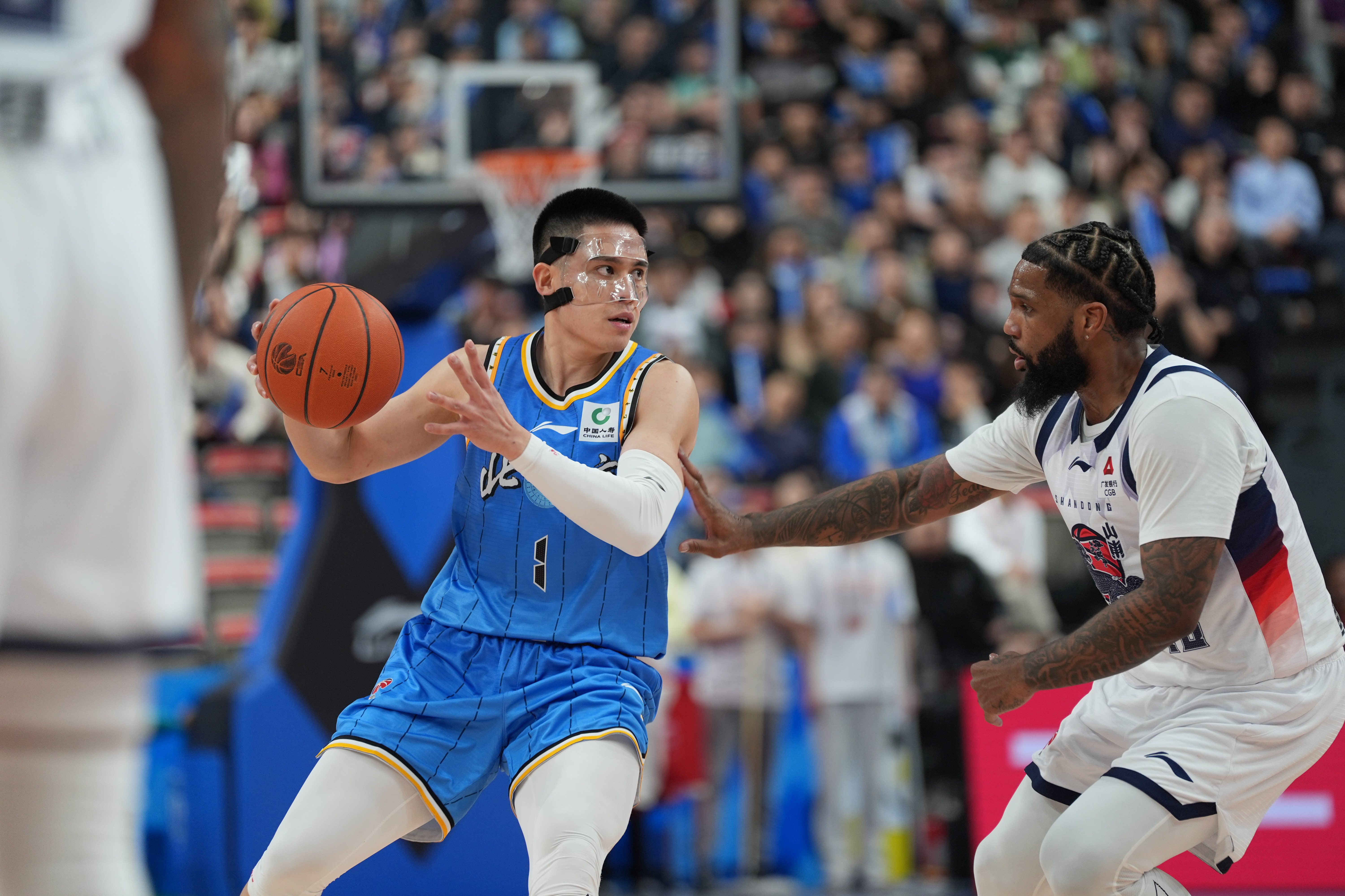 九游登录入口-今晚CBA常规赛传出新动向；圣安东尼奥马刺止住颓势；管理层表态：气氛紧张；赛季目标并未改变的简单介绍